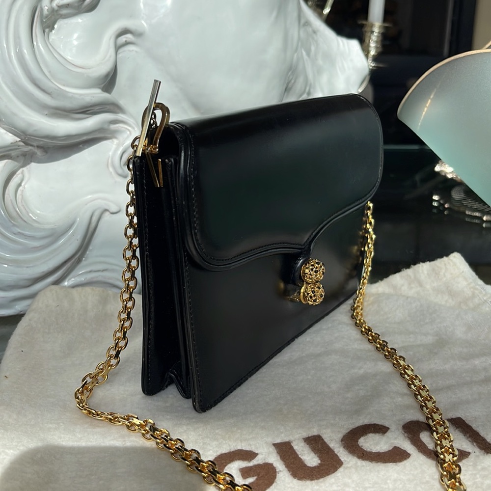Gucci Leather Bag with Gold Chain Strap - Picture 2 of 12